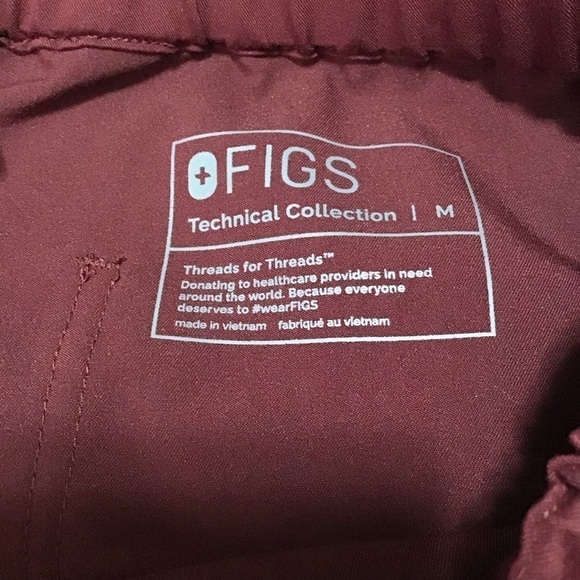 Figs Pisco Basic Scrub Pants in Burgundy Size Medium. - Picture 8 of 10